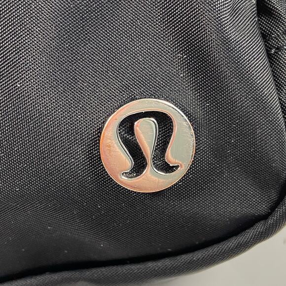 Lululemon Black Nylon Belt Bag - Picture 5 of 9